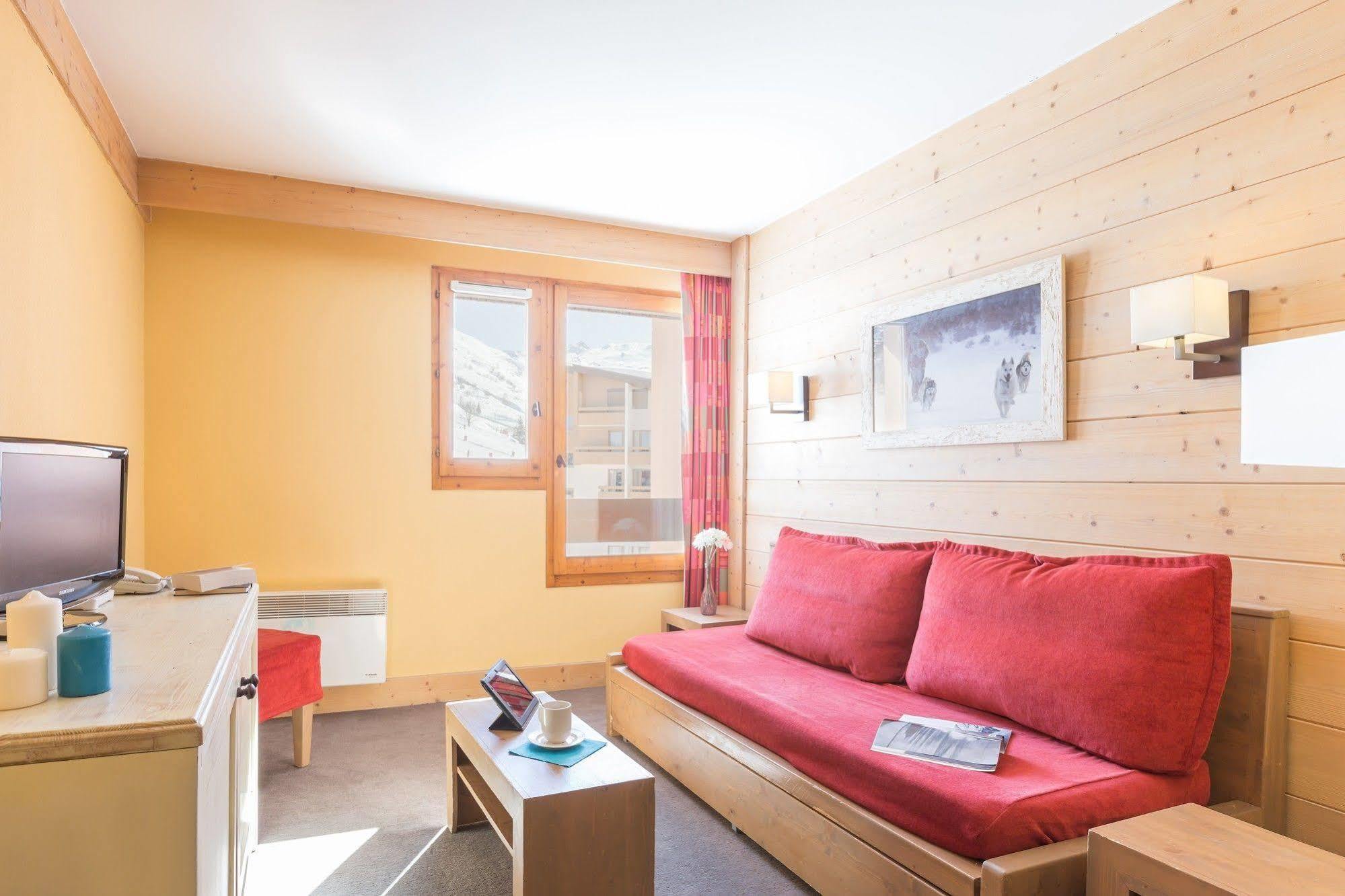 Residence Pierre & Vacances Aconit Сен-Мартен-де-Бельвіль Екстер'єр фото